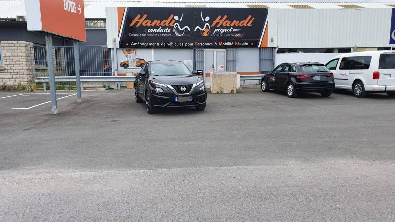 Aménagement d'un Nissan Juke pour la conduite d'une personne hémiplégique droit sur Montpellier par Handi Conduite