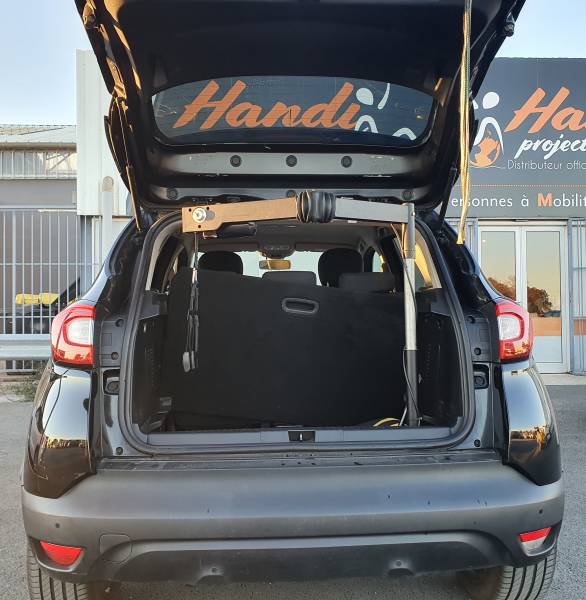 Vente Renault Captur 2014 à 11 500 € pour 43 800km. Etat parfait, système de chargement pour fauteuil roulant en état de marche offert Hérault Montpellier Handi Conduite