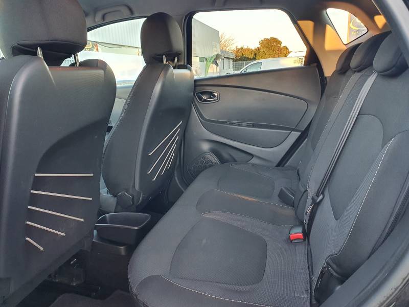 Renault Captur à vendre très bien entretenue 43 800km au compteur pour 12 000€ Hérault Montpellier. Equipée d'un système de chargement de FR offert, Handi Conduite 34