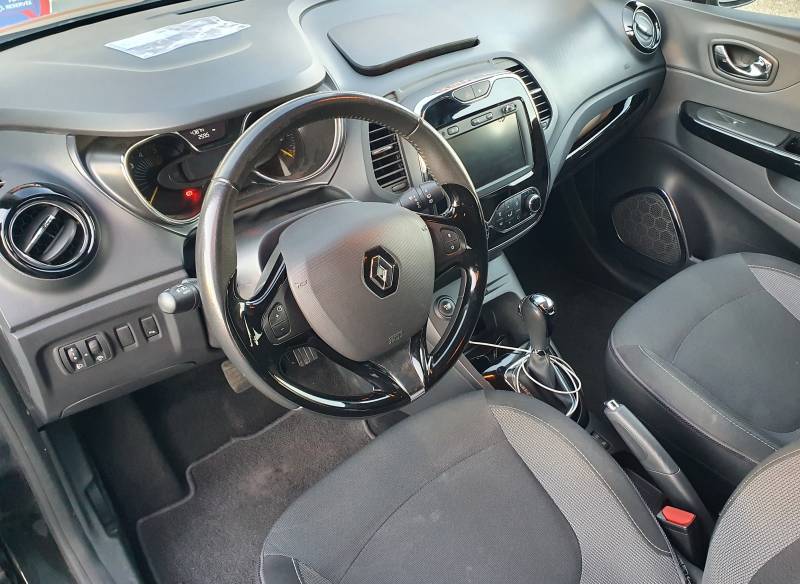 Renault Captur 2014 à vendre 11 500€, 43 800km en très bon état avec grue de coffre offerte, idéal pour chargement de FR à Montpellier Hérault Handi Conduite