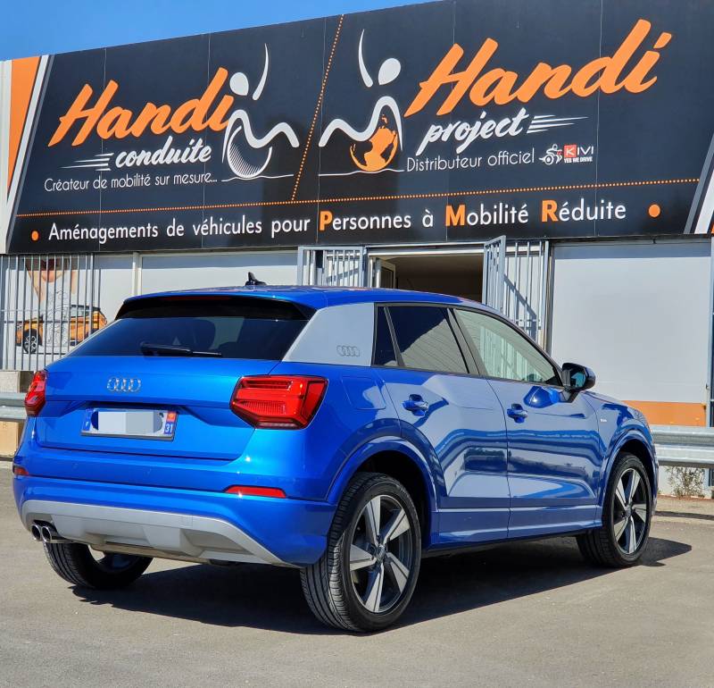 Adaptation conduite hémiplégique avec boule multifonctions au volant Hand'y Control, aide à la conduite pour personnes en situation de handicap dans l'Hérault par Handi Conduite