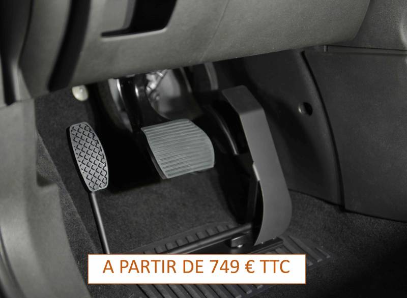 Inversion de pédale d'accélérateur à gauche mécanique à cale pied véhicules PMR - Prix public à partir de 749 € TTC - aide à la conduite PMR - Handi Conduite Montpellier