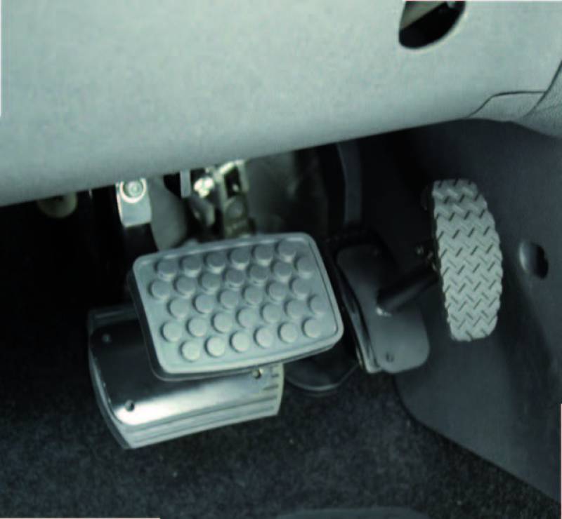 Adaptation du pédalier avec prolongement de pédales à Handi Conduite, à Vendargues