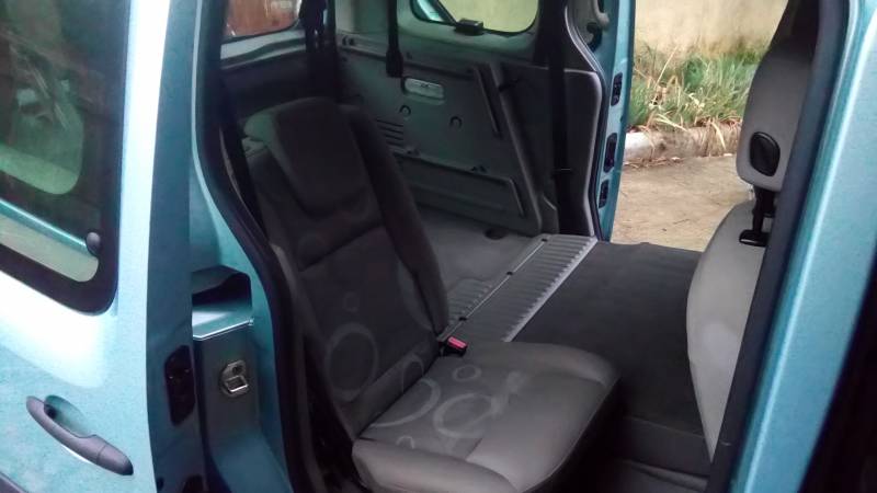 Renault Kangoo aménagé avec solution de chargement de fauteuil roulant à vendre sur Montpellier