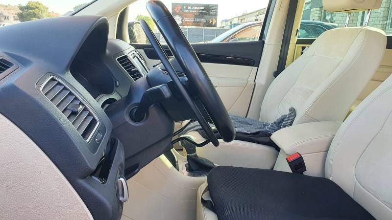 Cercle accélérateur sous volant, une adaptation PMR comme solution d'aide à la conduite d'une personne paraplégique sur Montpellier dans l'Hérault