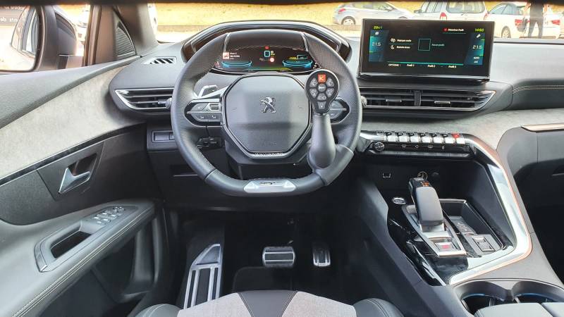 Télécommande au volant ergonomique et multifonctions pour personne handicapée par Handi Conduite sur Montpellier