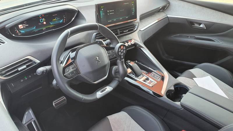 Télécommande au volant pour la conduite d'une personne handicapée dans l'Hérault par Handi Conduite