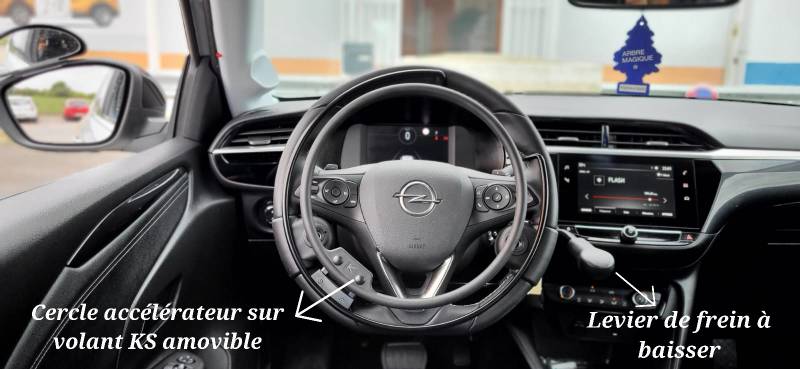 Aménagement conduite manuelle au volant pour personne handicapée auto école PMR Automotion Castelnau-Le-Lez Hérault