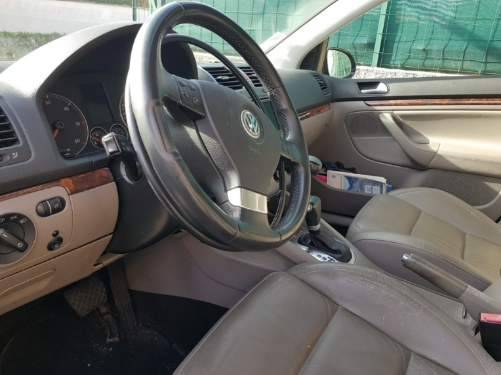 Vente véhicule handicap Golf Carat Sport, 83 000 km 10 200€ avec accélérateur par cercle derrière le volant et frein, sur Gard et Hérault Handi Conduite