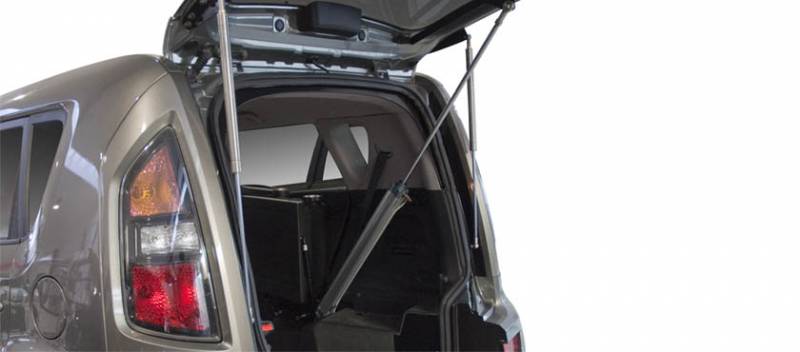 Modification sur un véhicule PMR du hayon arrière avec ouverture pneumatique électrique à Montpellier