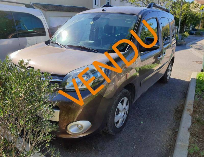 Renault Kangoo de 2013  en bon état à vendre dans l'Hérault à Handi Conduite