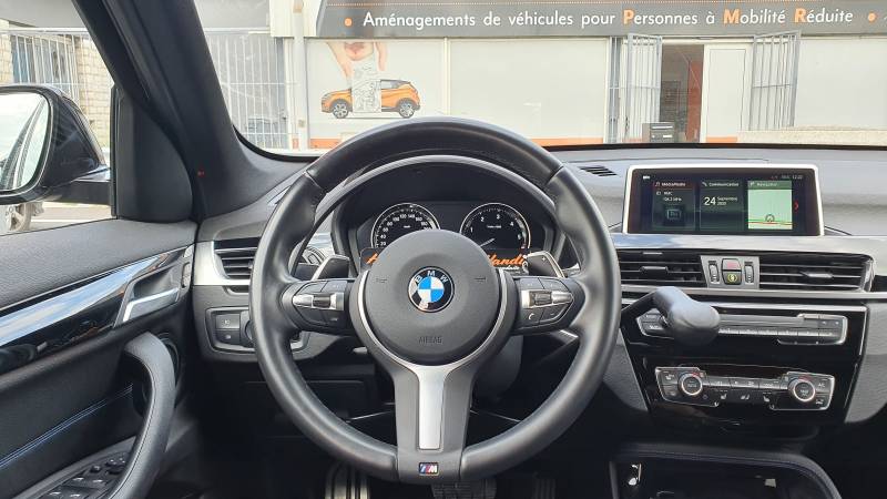 Accélérer au volant avec un cercle accélérateur sous volant à tirer et un levier de frein manuel dans l'Hérault avec Handi Conduite